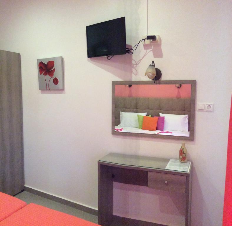 Studios Nopi-Zoi สเกียธอสทาวน์ ภายนอก รูปภาพ