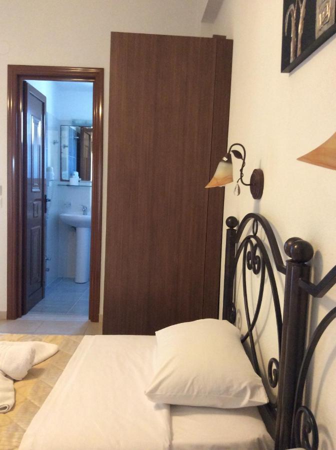 Studios Nopi-Zoi สเกียธอสทาวน์ ภายนอก รูปภาพ
